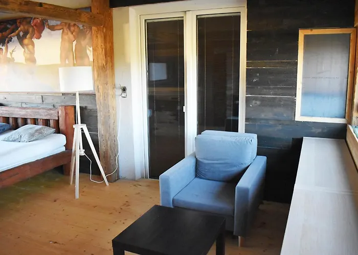 Elite Heroes Konukevi Prachatice